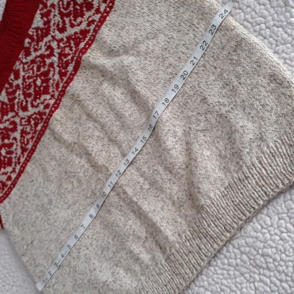 Vintage Brooks Brothers All Wool Beige Red Fair Isle Crew Neck Sweater - Picture 7 of 15